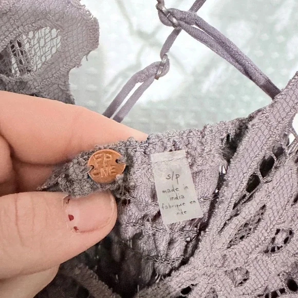 Free People FP One Adella Slip Dress Charcoal Lace Boho Tiered Mini S Petite - Picture 8 of 9